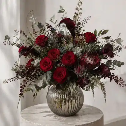 bouquet of flowers red roses​