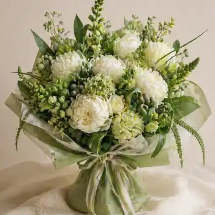 white ranunculus and peonies bouquet_