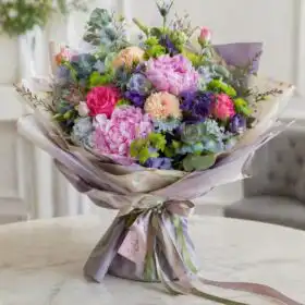 Modern Sculpture Bouquet