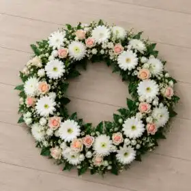 White Gerbera & Chrysanthemum Funeral Wreath With Peach Rose